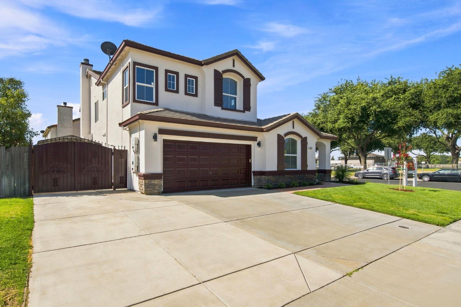 1686 Aletsch Way