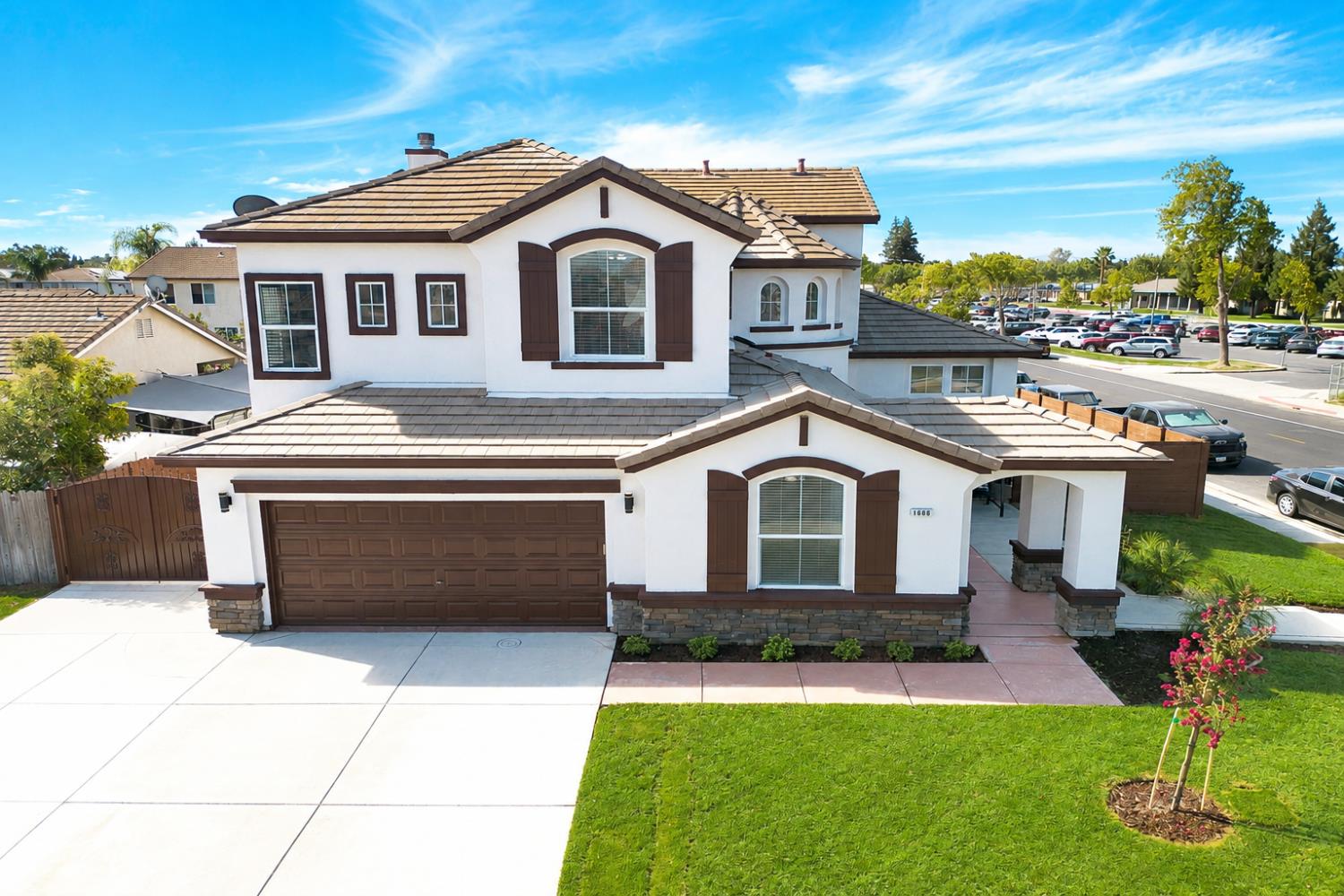 1686 Aletsch Way