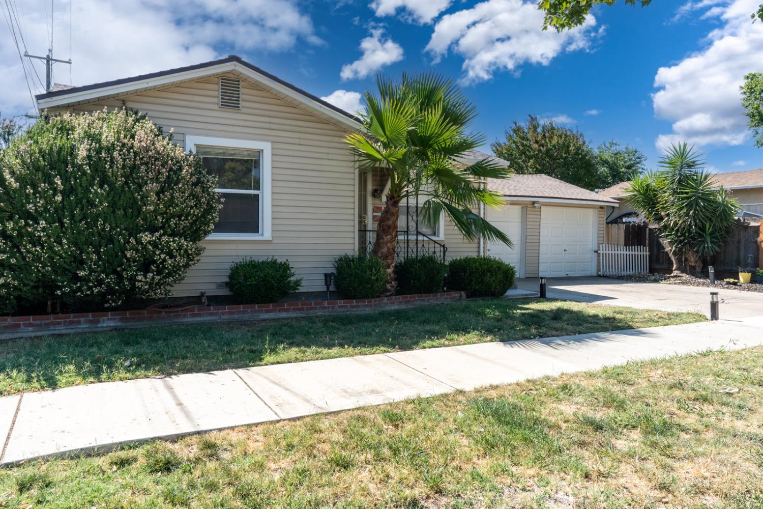 Los Banos, California 93635, United States, 2 Bedrooms Bedrooms, ,1 BathroomBathrooms,Residential,Active,149428