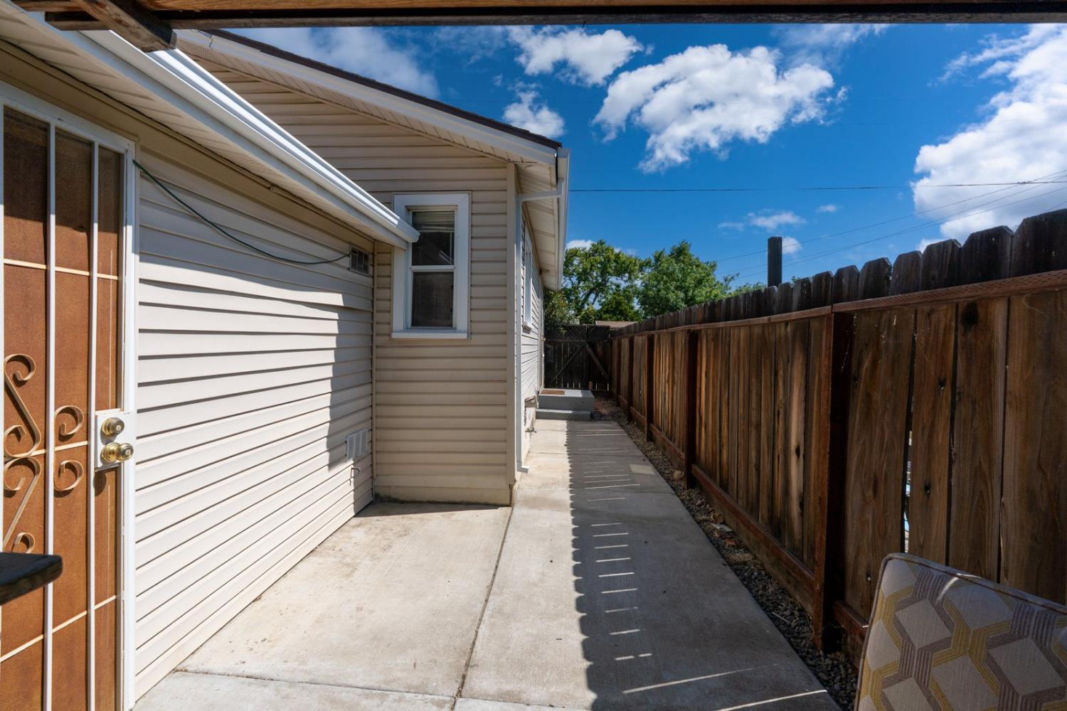 Los Banos, California 93635, United States, 2 Bedrooms Bedrooms, ,1 BathroomBathrooms,Residential,Active,149428