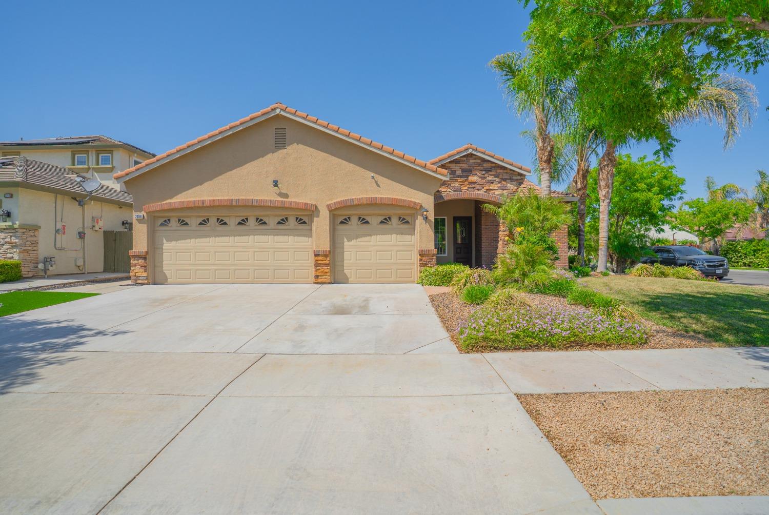 2196 Naples Court