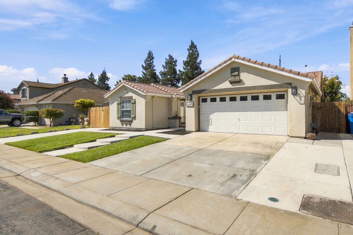 645 Fribourg Lane