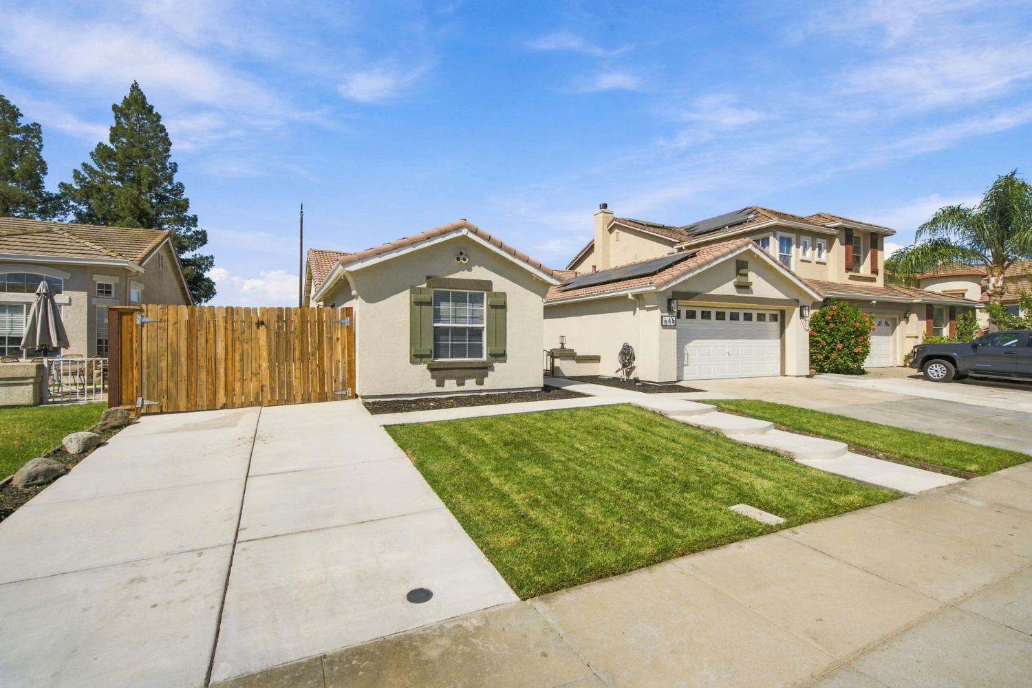 645 Fribourg Lane