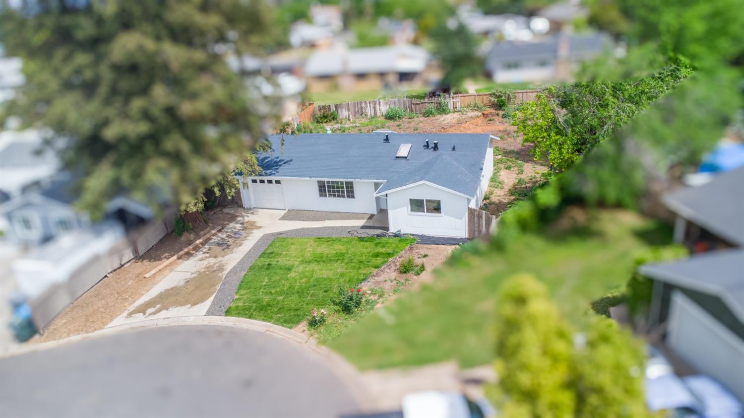 5901 Albrecht Avenue