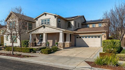 2305 Augusta Avenue Tracy CA 95377