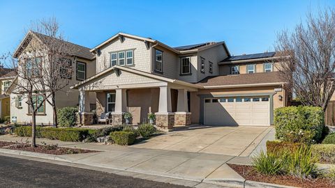 2305 Augusta Avenue Tracy CA 95377