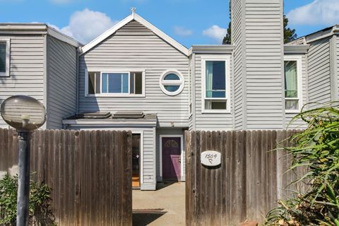1509 Hood Road F Sacramento CA 95825