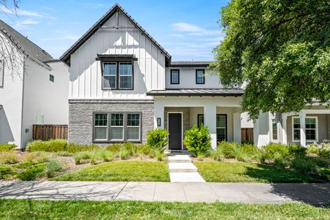 MLS: 225065297