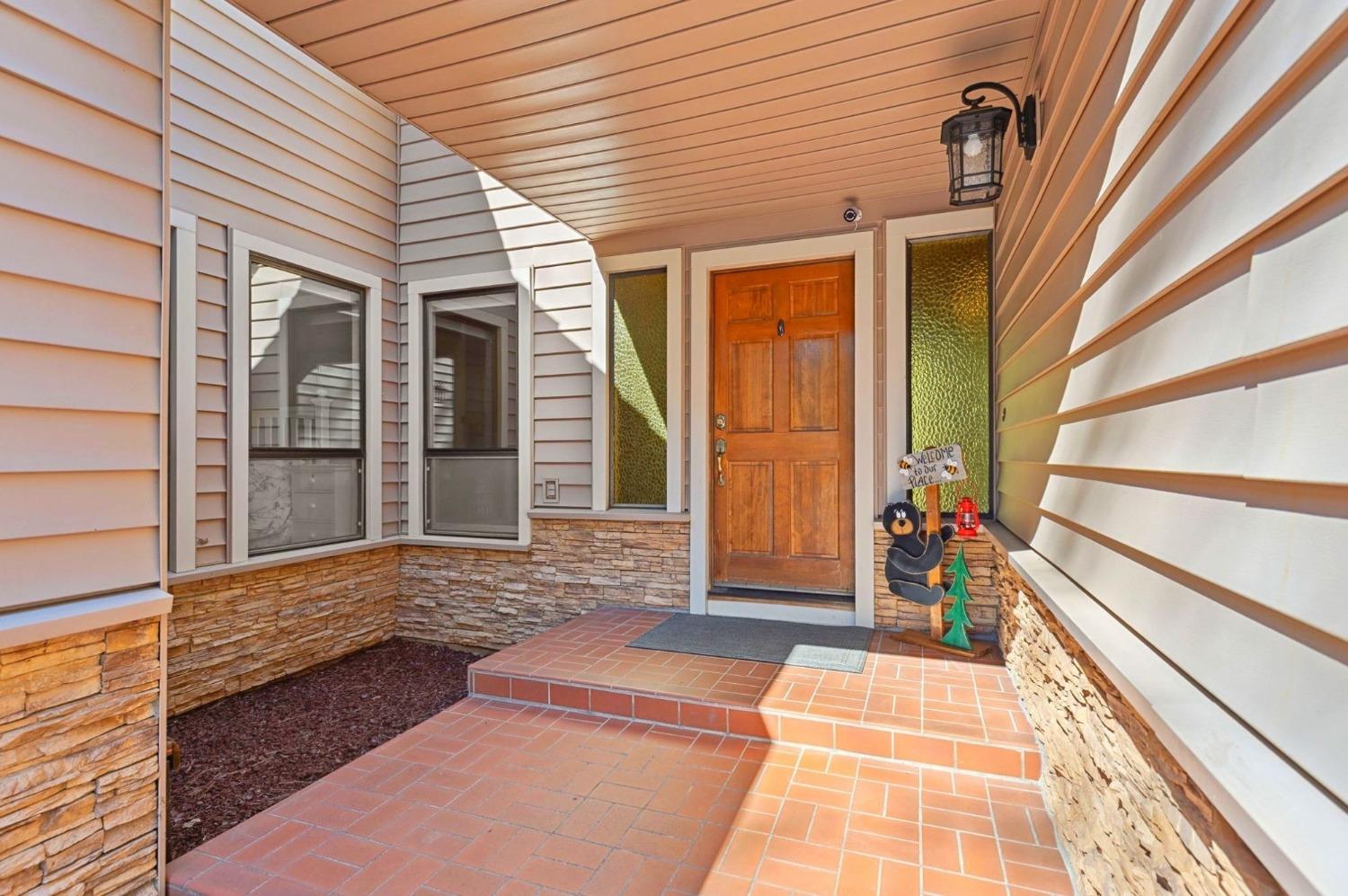 1942 Blue Bell Court
