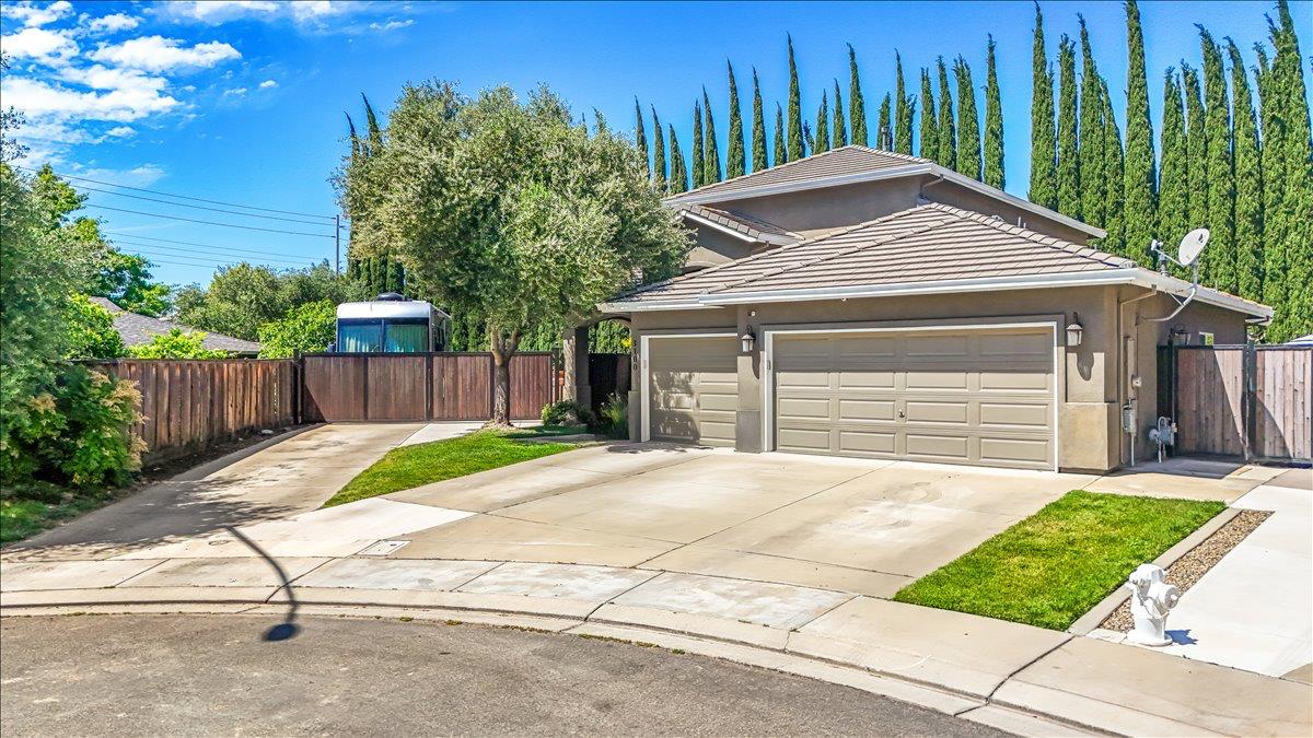 3100 Amos Court