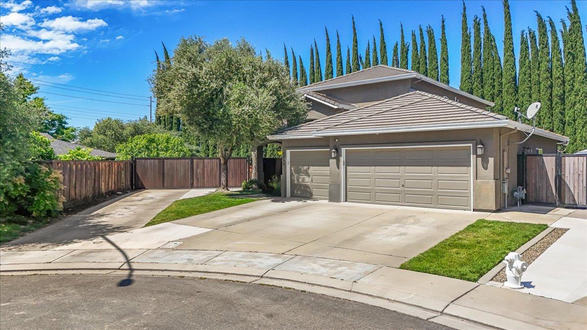 3100 Amos Court