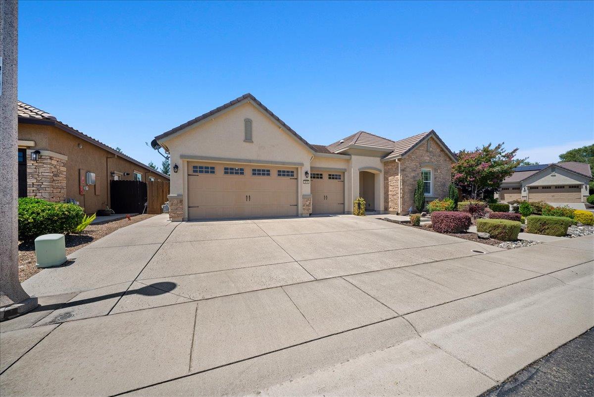 2878 Fantail Lane