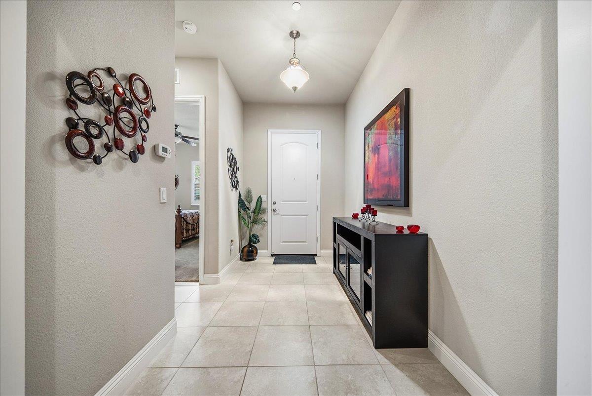 2878 Fantail Lane