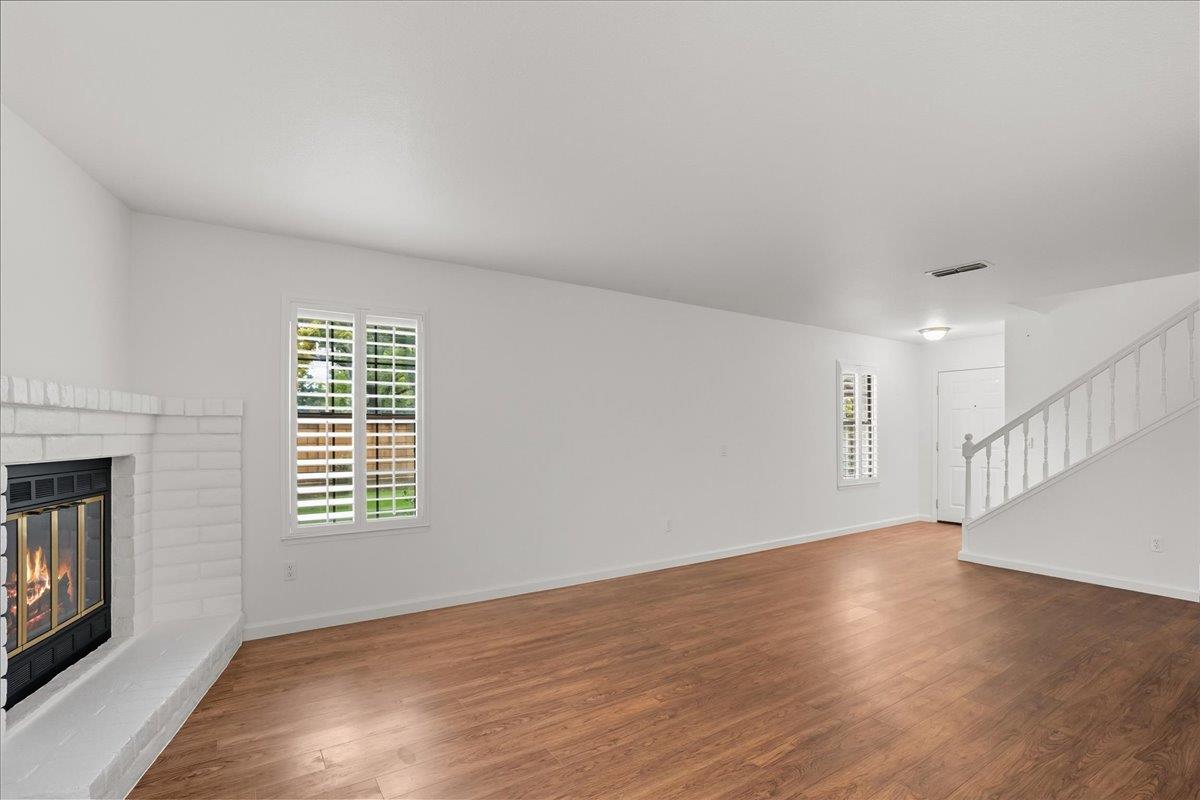 5640 Verner Oak Court 1
