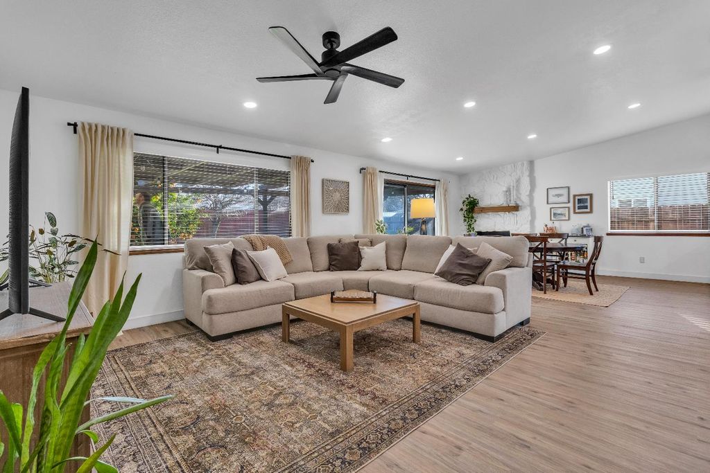 Photo of 2633 Tierra Grande Circle, Sacramento, CA 95827 (MLS # 226006047)