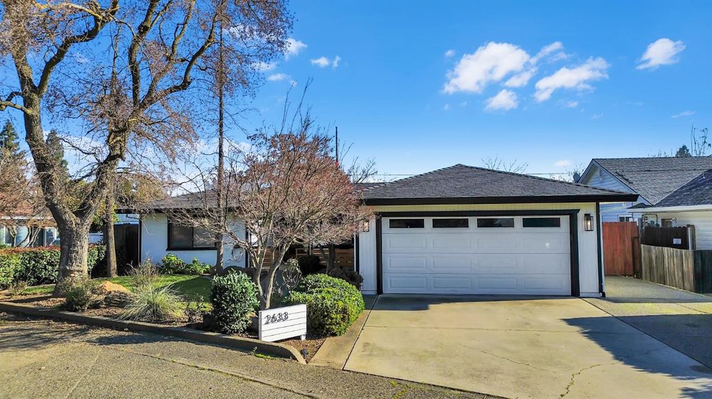 Photo of 2633 Tierra Grande Circle, Sacramento, CA 95827 (MLS # 226006047)