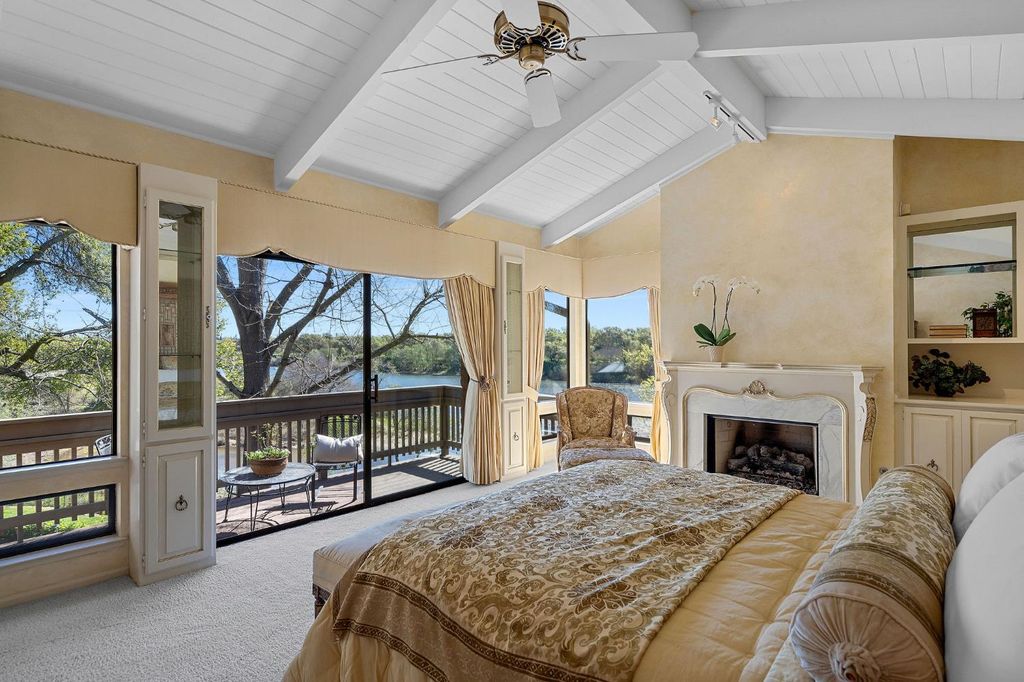 Photo of 23 Riverbank Place, Carmichael, CA 95608 (MLS # 226007218)