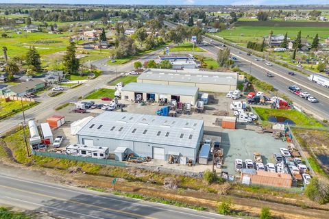 25533 N Highway 99 Acampo CA 95220