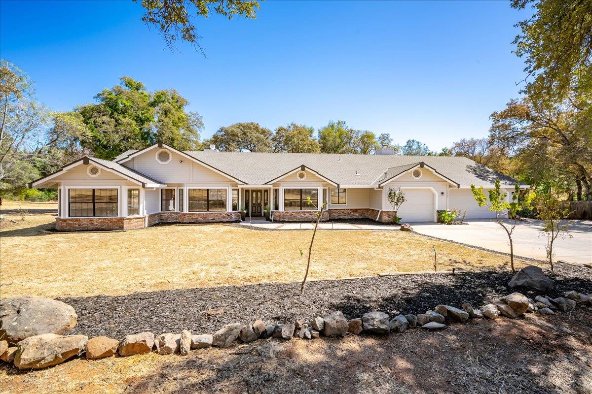 12925 Moss Rock Drive