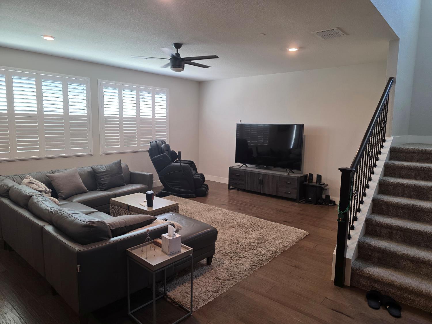 10037 Lorae Way