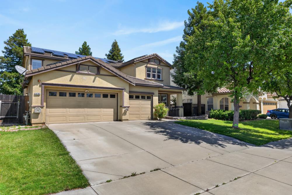 25792 Grafton Street