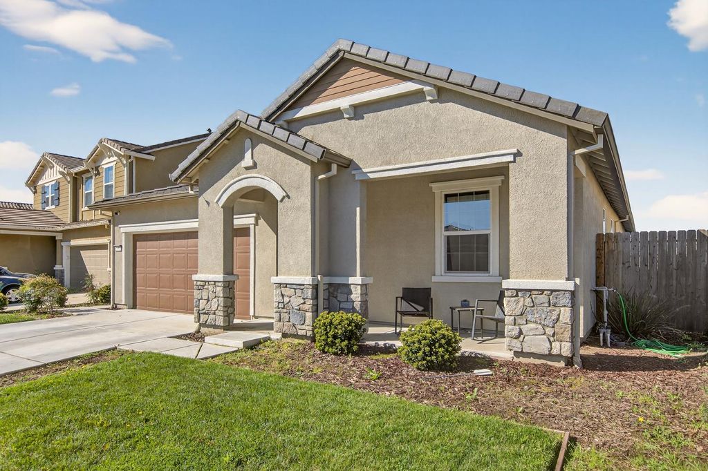 Photo of 1681 Oleander Avenue, Manteca, CA 95337 (MLS # 226030477)