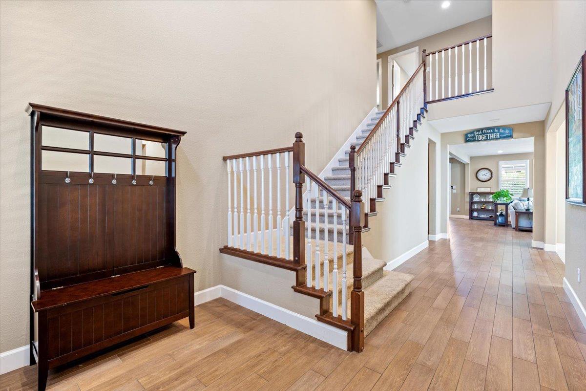 930 Anvil Circle