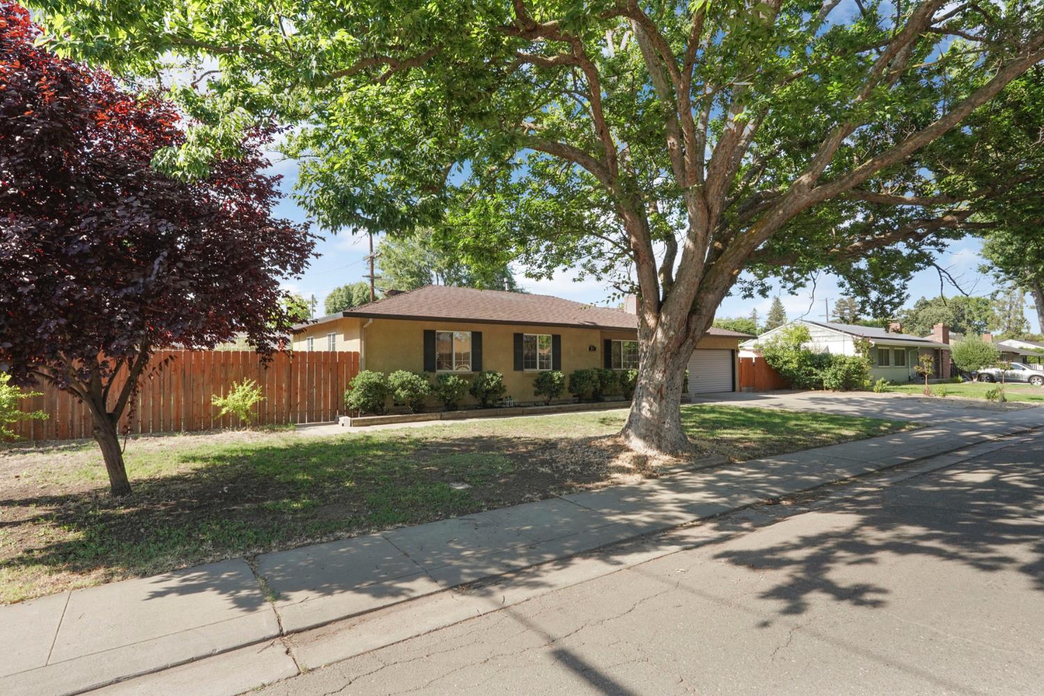 21 W Mayfair Avenue