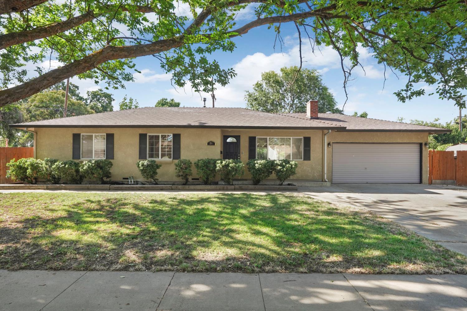 21 W Mayfair Avenue