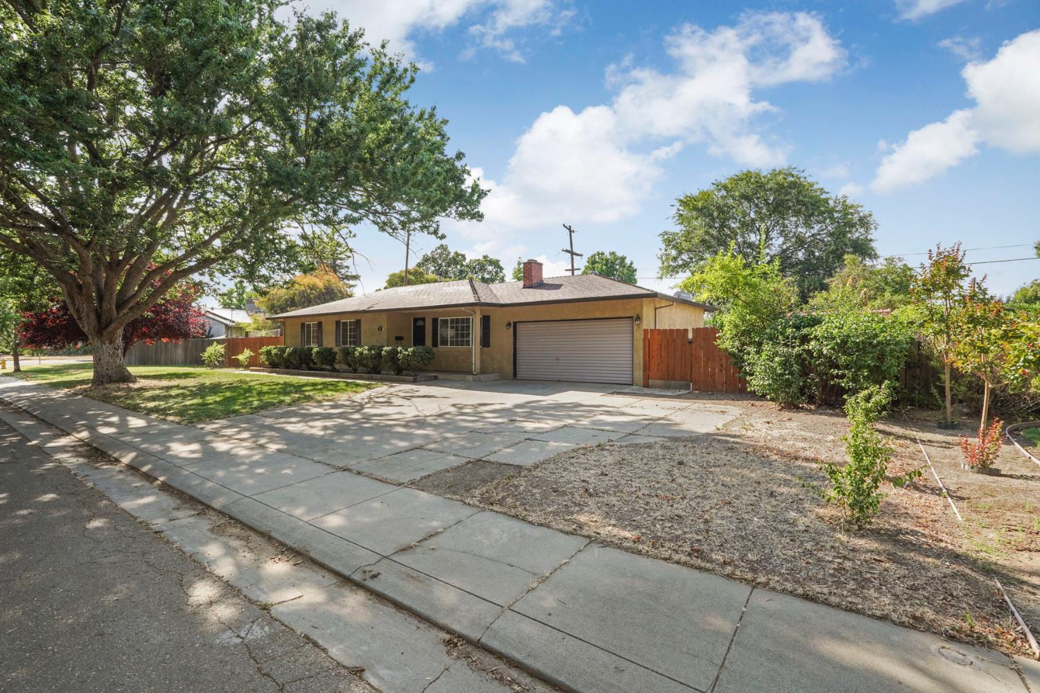 21 W Mayfair Avenue