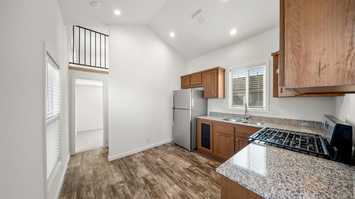 2784 Monterey Highway 43 A