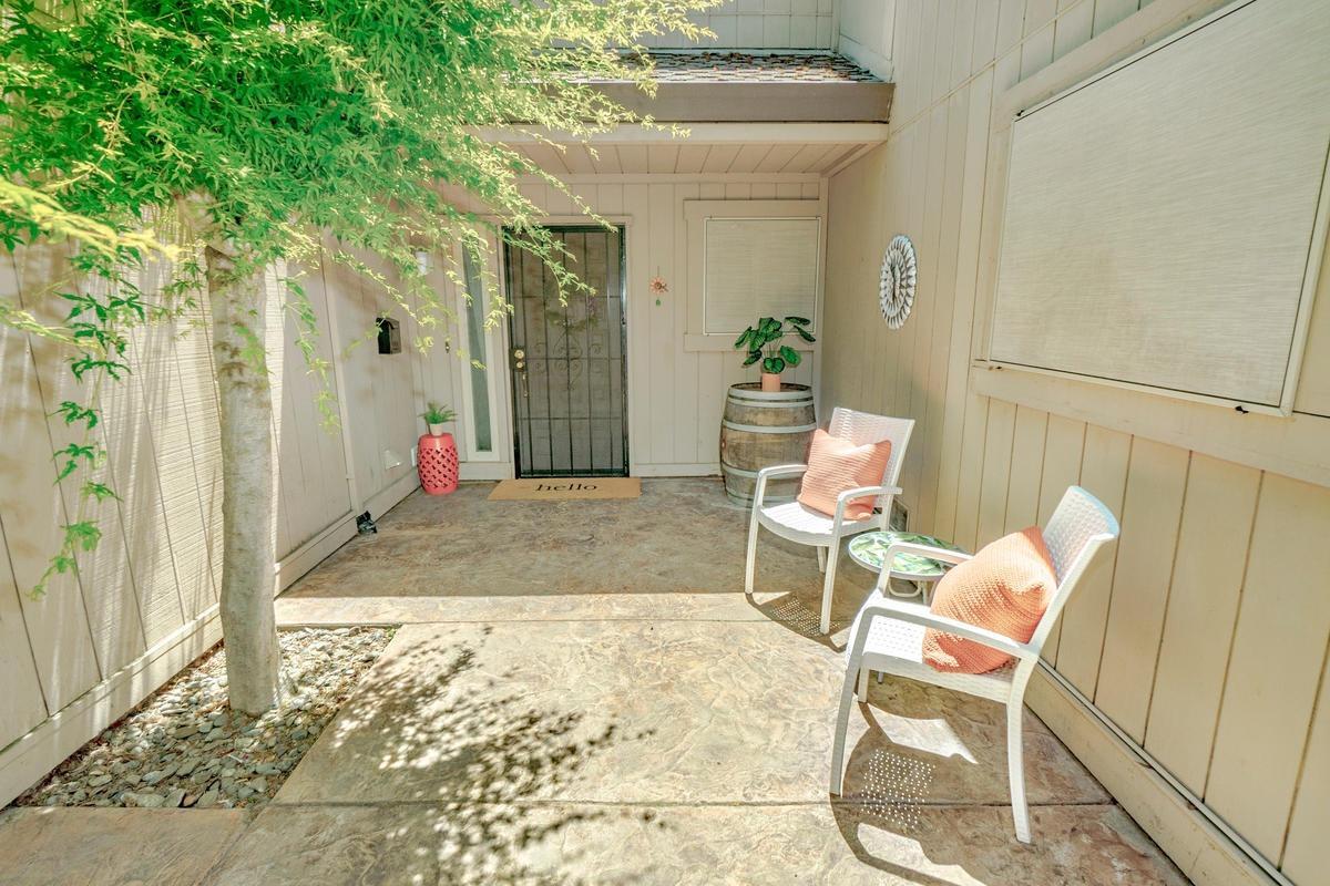 4132 Cowell Boulevard