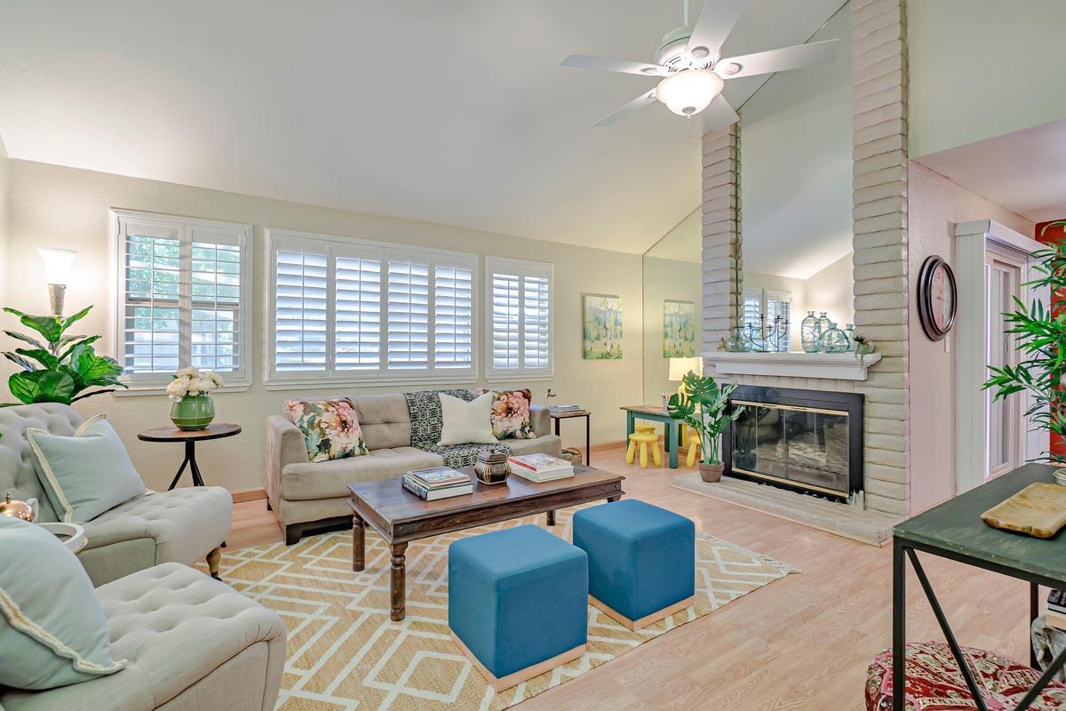 4132 Cowell Boulevard