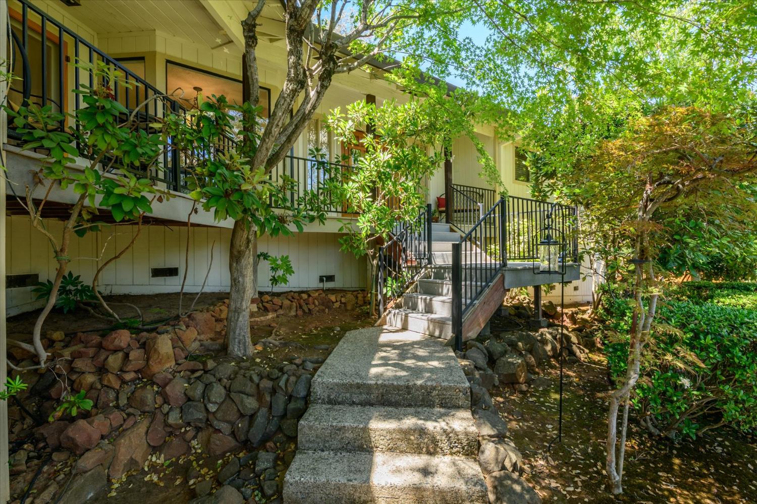 3165 Oakwood Road