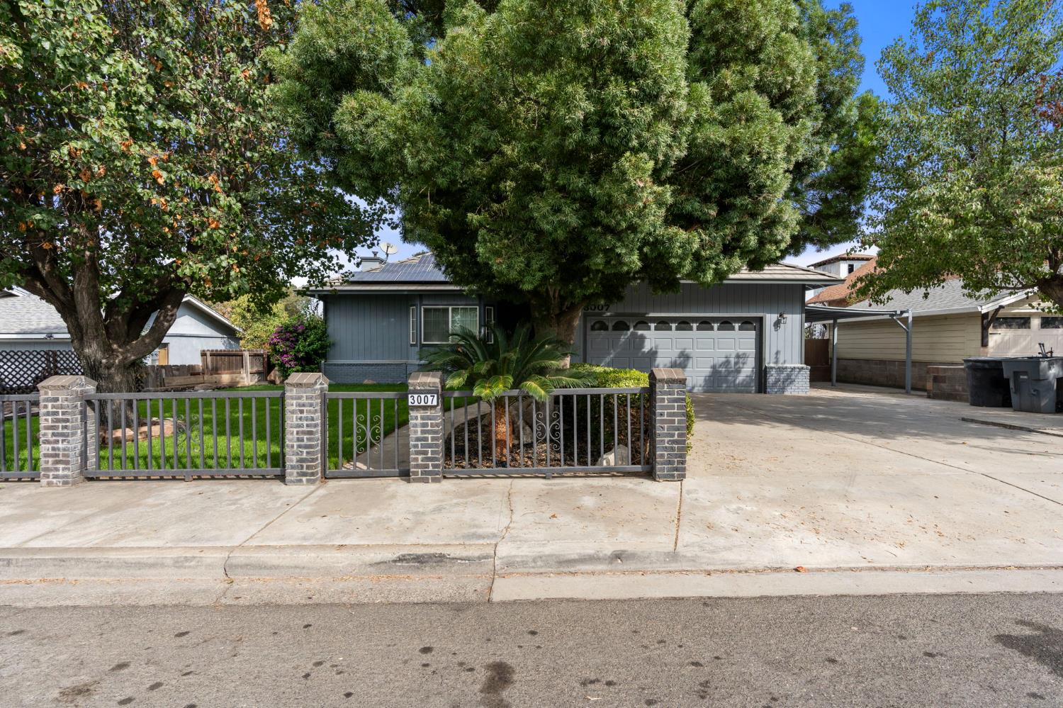 3007 Riverside Drive