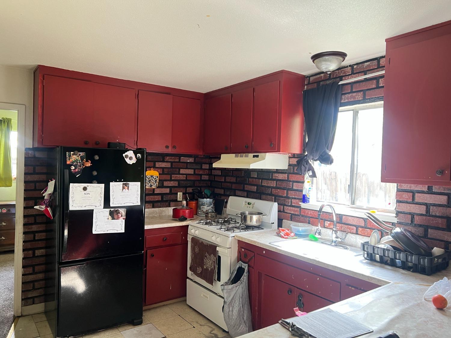 Stockton, California 95207, United States, 3 Bedrooms Bedrooms, ,1 BathroomBathrooms,Residential,Pending,121356