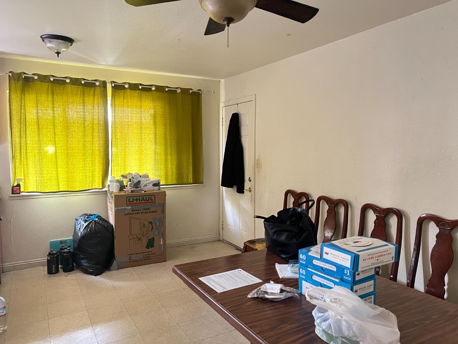 Stockton, California 95207, United States, 3 Bedrooms Bedrooms, ,1 BathroomBathrooms,Residential,Pending,121356