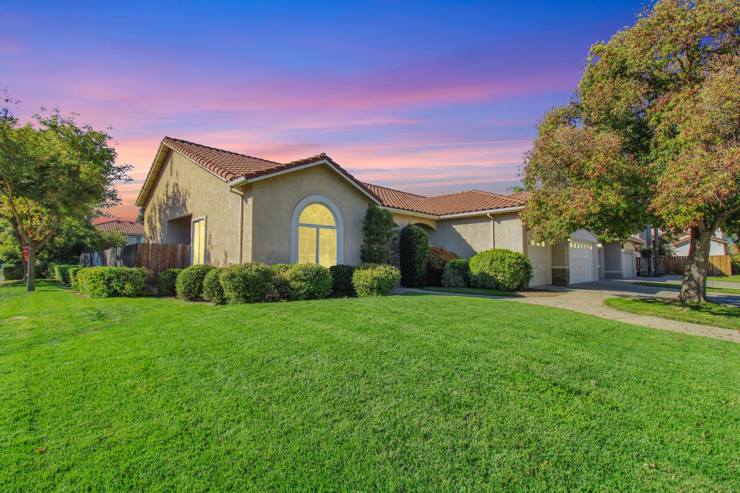 4001 Cortona Drive