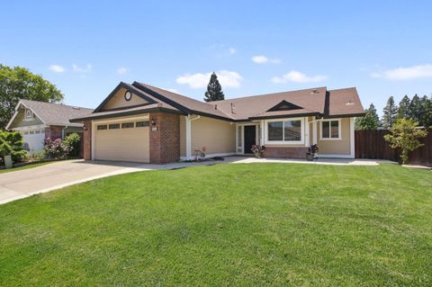 MLS: 225052602