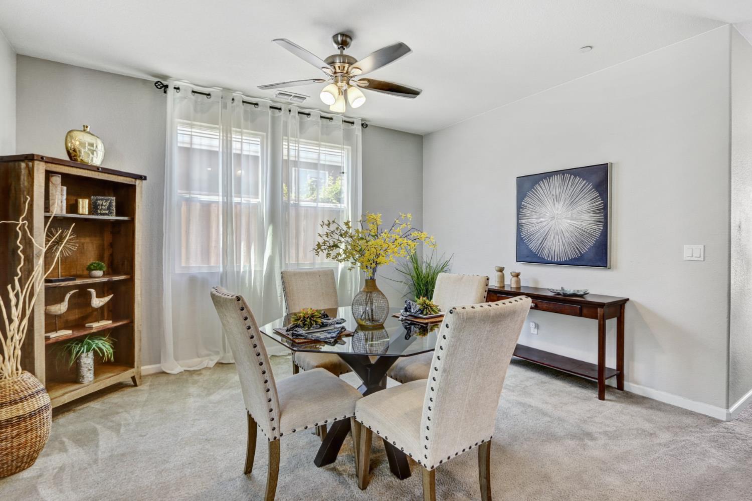 1409 LEON Lane