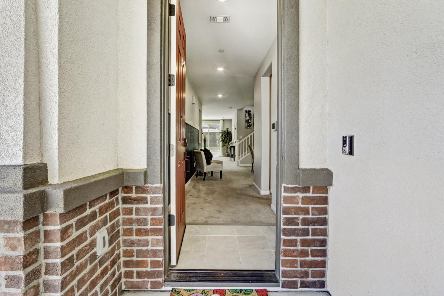 1409 LEON Lane