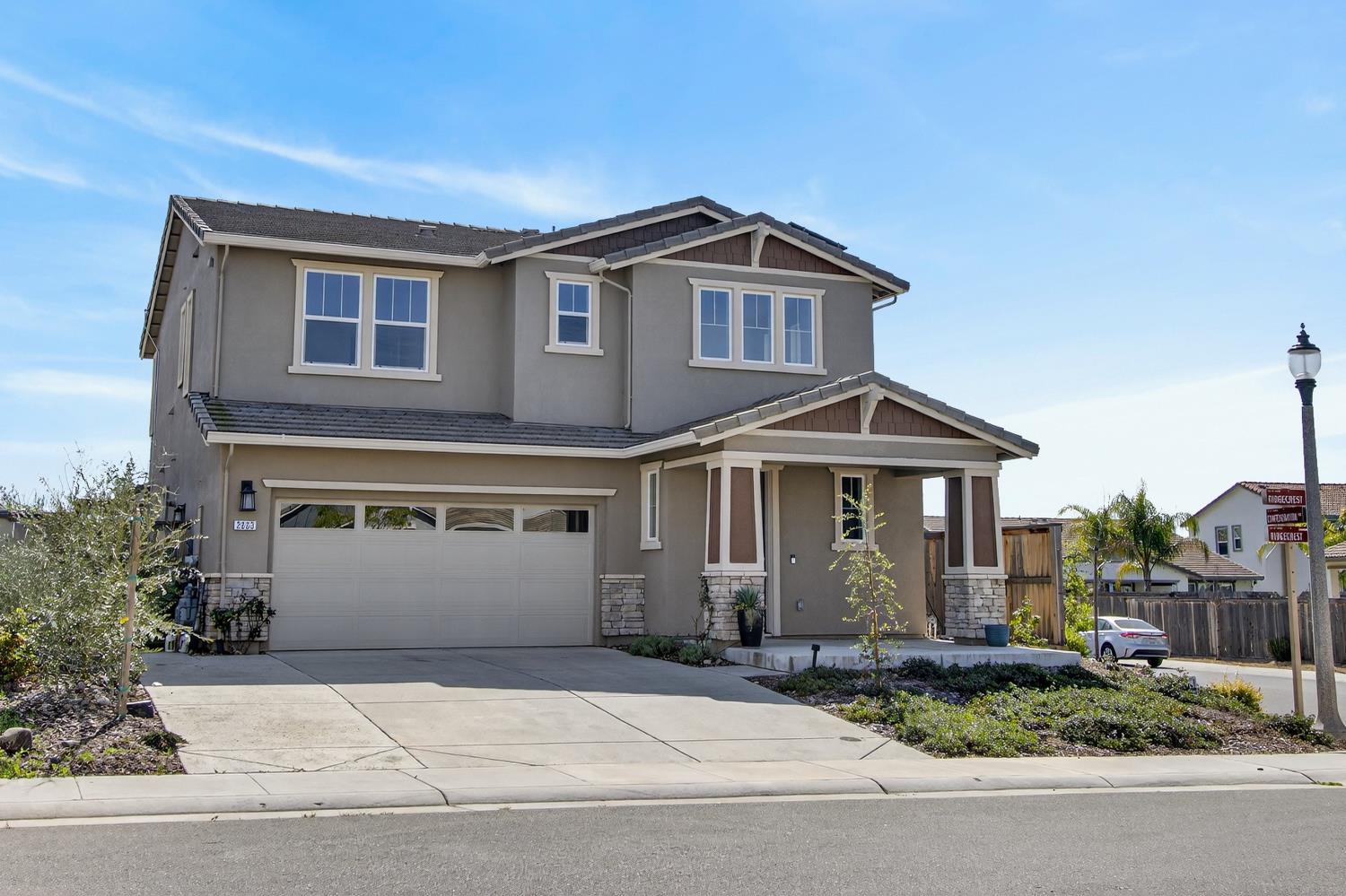 2883 Ridgecrest Drive