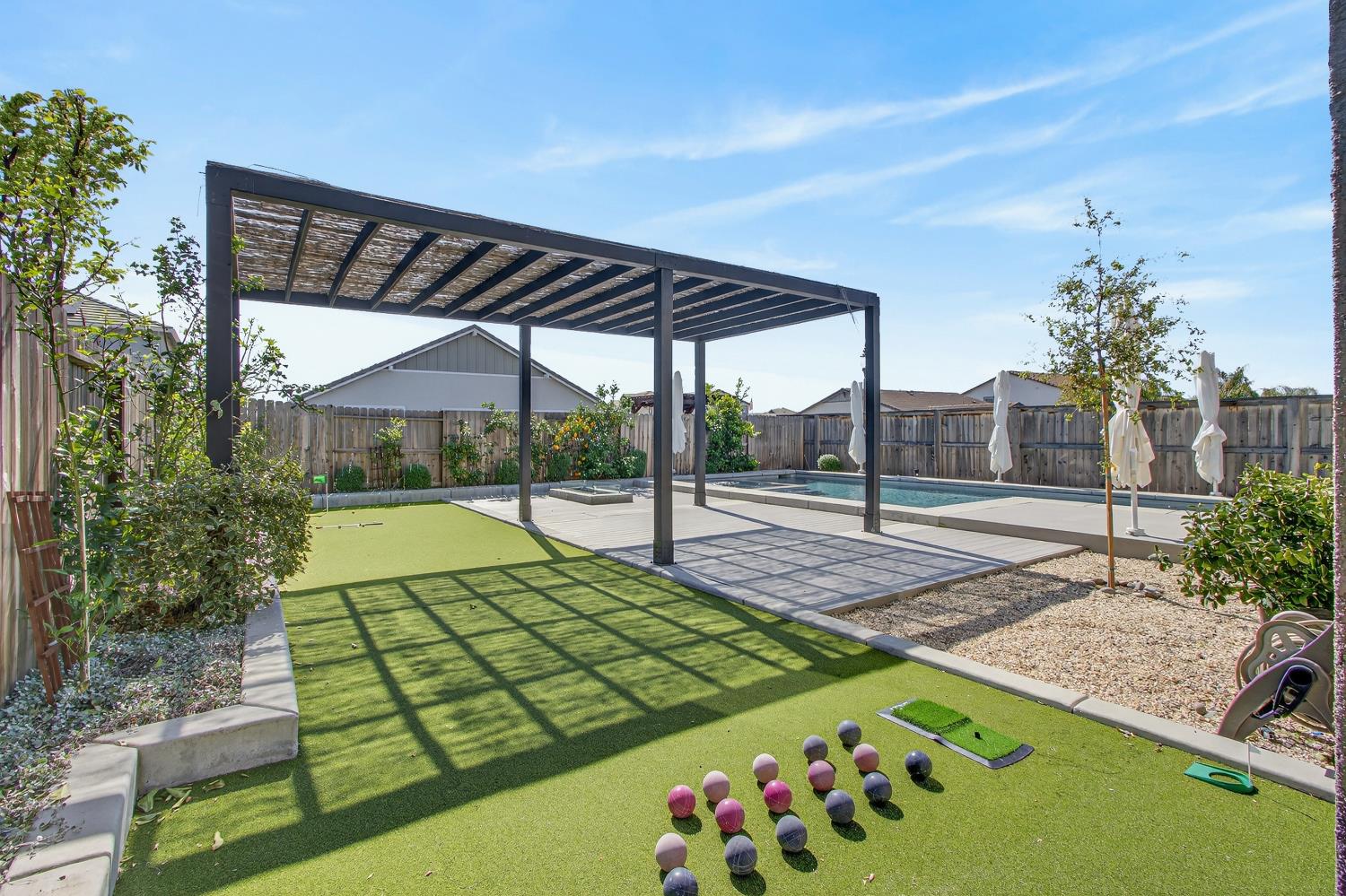 2883 Ridgecrest Drive