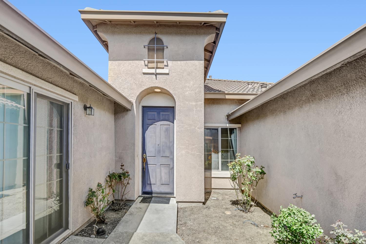 2039 Expedition Way