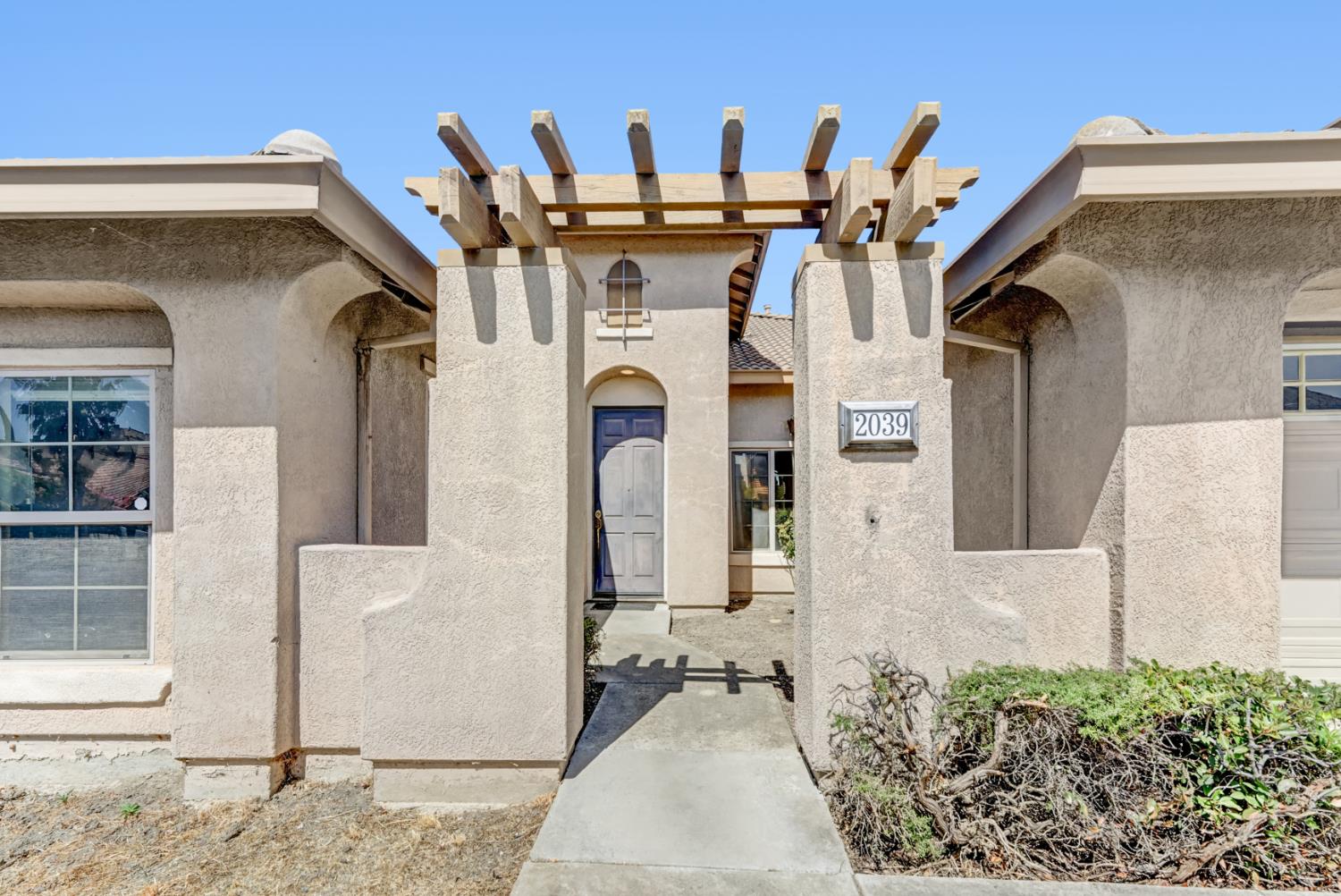 2039 Expedition Way