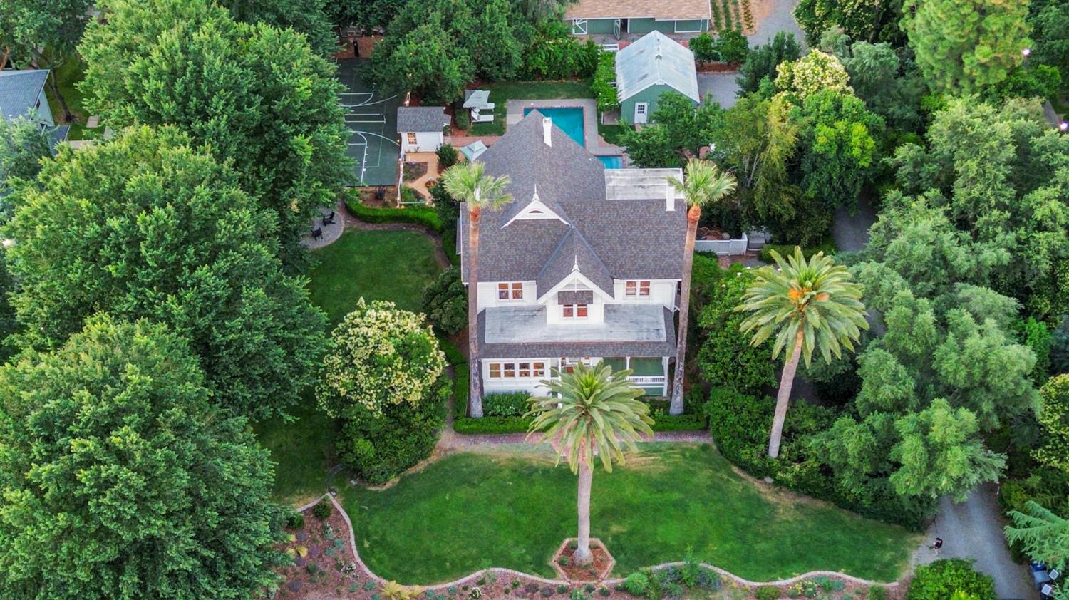 2727 Russell Blvd, Davis, CA, 95616, USA, 5 Bedrooms Bedrooms, ,3 BathroomsBathrooms,Residential,Active,2727 Russell Blvd,226065870