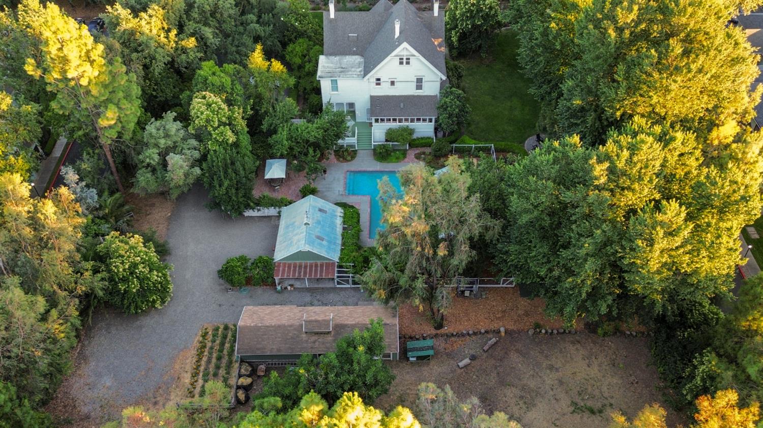 2727 Russell Blvd, Davis, CA, 95616, USA, 5 Bedrooms Bedrooms, ,3 BathroomsBathrooms,Residential,Active,2727 Russell Blvd,226065870