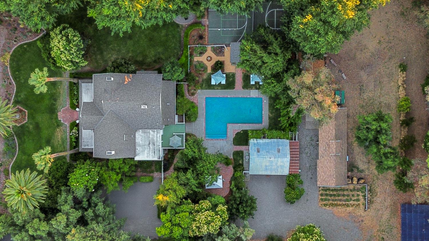 2727 Russell Blvd, Davis, CA, 95616, USA, 5 Bedrooms Bedrooms, ,3 BathroomsBathrooms,Residential,Active,2727 Russell Blvd,226065870