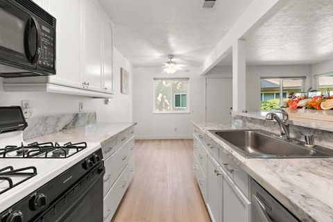 1712 Fremont Court 3 Davis CA 95618