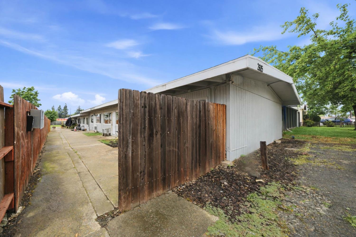 2605 Albatross Way